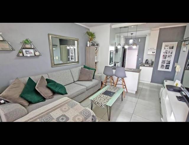 3 BEDROOM TOWNHOUSE FOR SALE IN FLORENTIA
